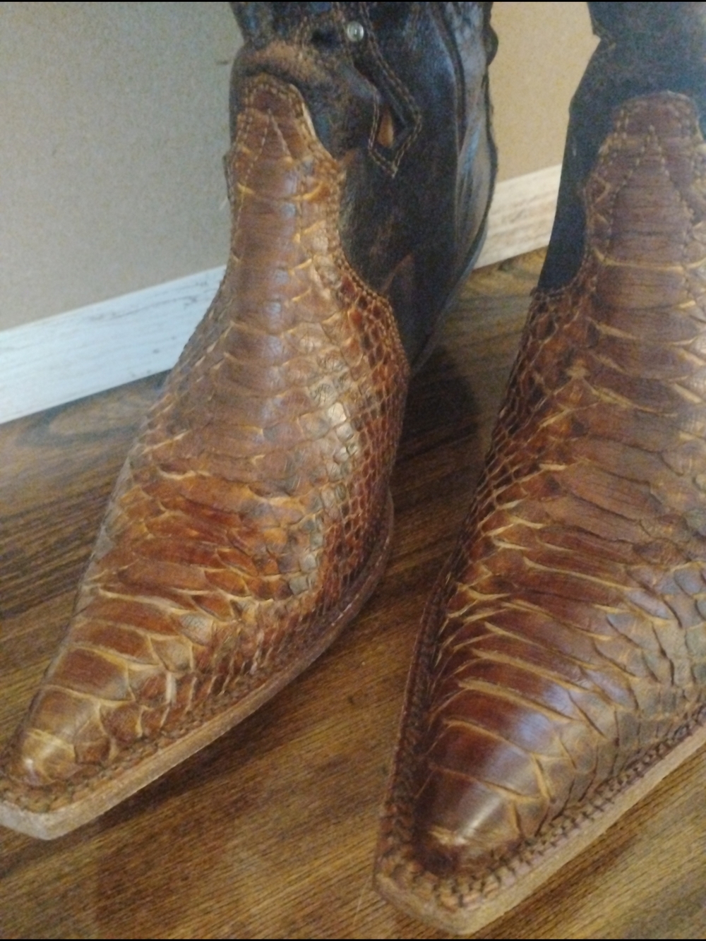Corral Western Embossed Brown Leather Heeled Boots with Cutout Detail - Picture 3 of 7